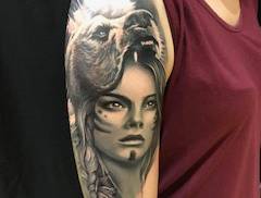 tattoo woman studio anansi portrait black and grey best bestes bester
