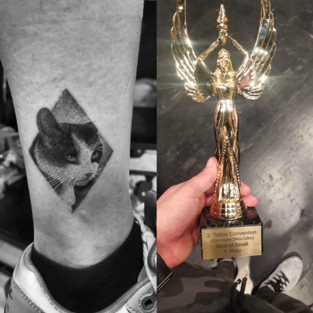 tattoo studio anansi münchen munich dot small work portrait tätowierer artist Ritchey cat katze