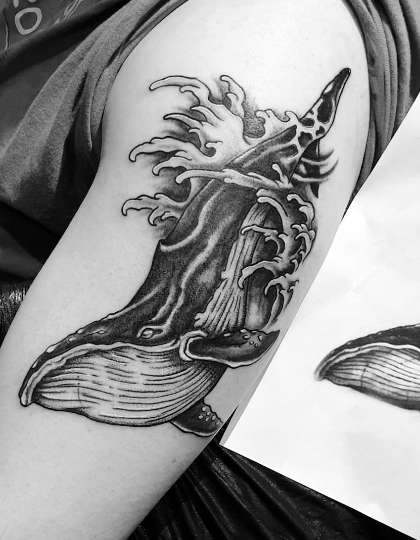 tattoo studio münchen munich anansi wal dot line work black tätowierer artist david