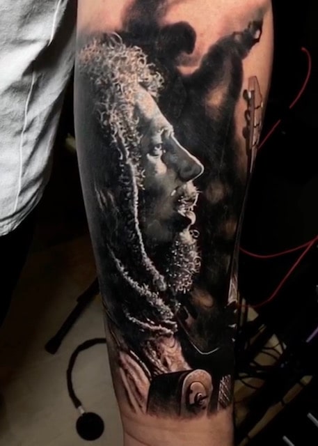 Tattoo Anansi München Artist James realism Realismus portrait black and grey man arm