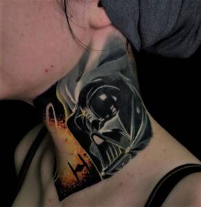 Tattoo Anansi München Joe realisim Realismus color star wars neck Hals fan art nerd