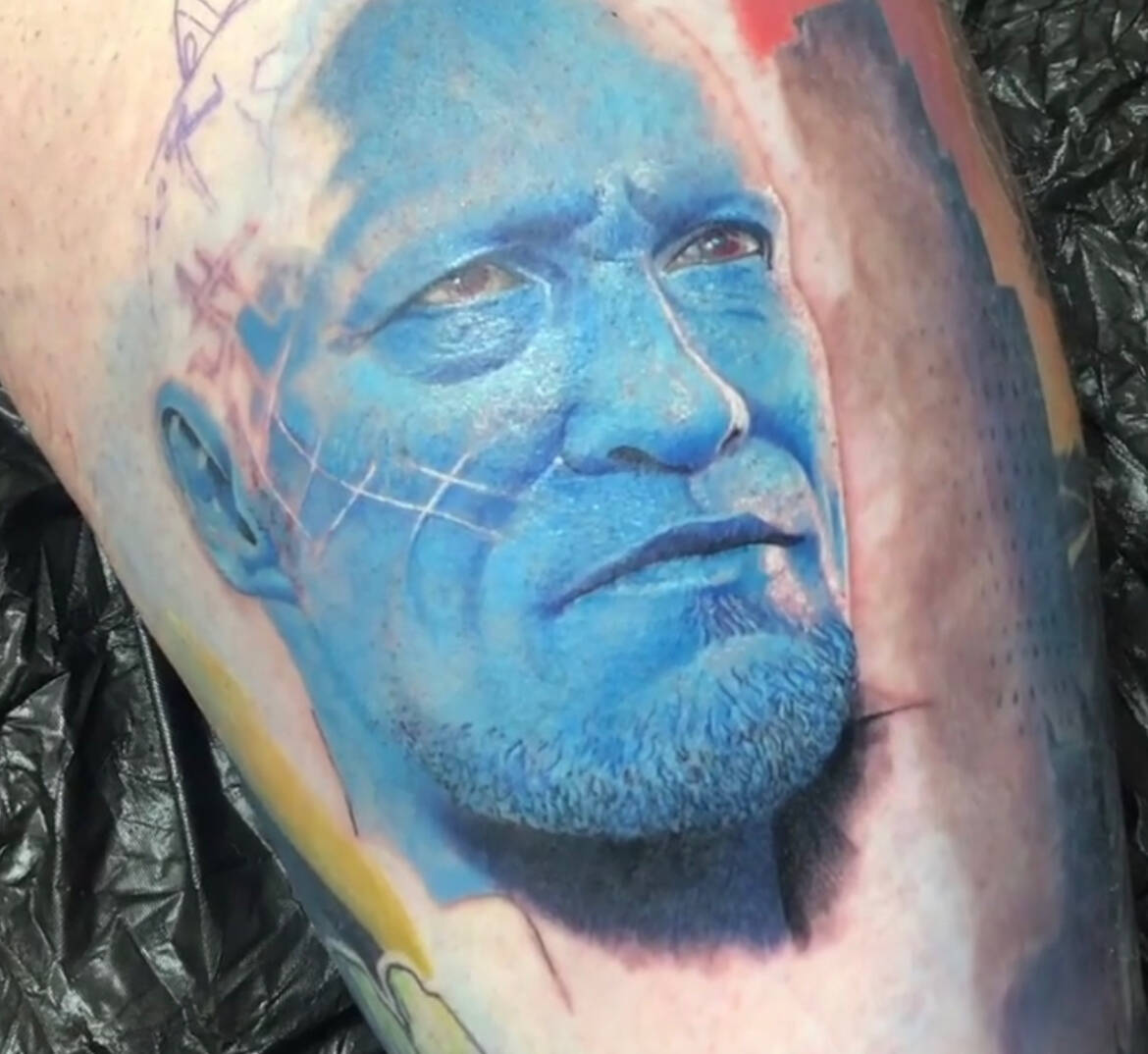 tattoo-studio-anansi-münchen-munich-minga-yundo-marvel-tätowierer-realistisch-bild-Ritchey-best-bester-bestes.jpg