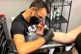 Tattoo Anansi München studio work in progress small unterarm Vedran