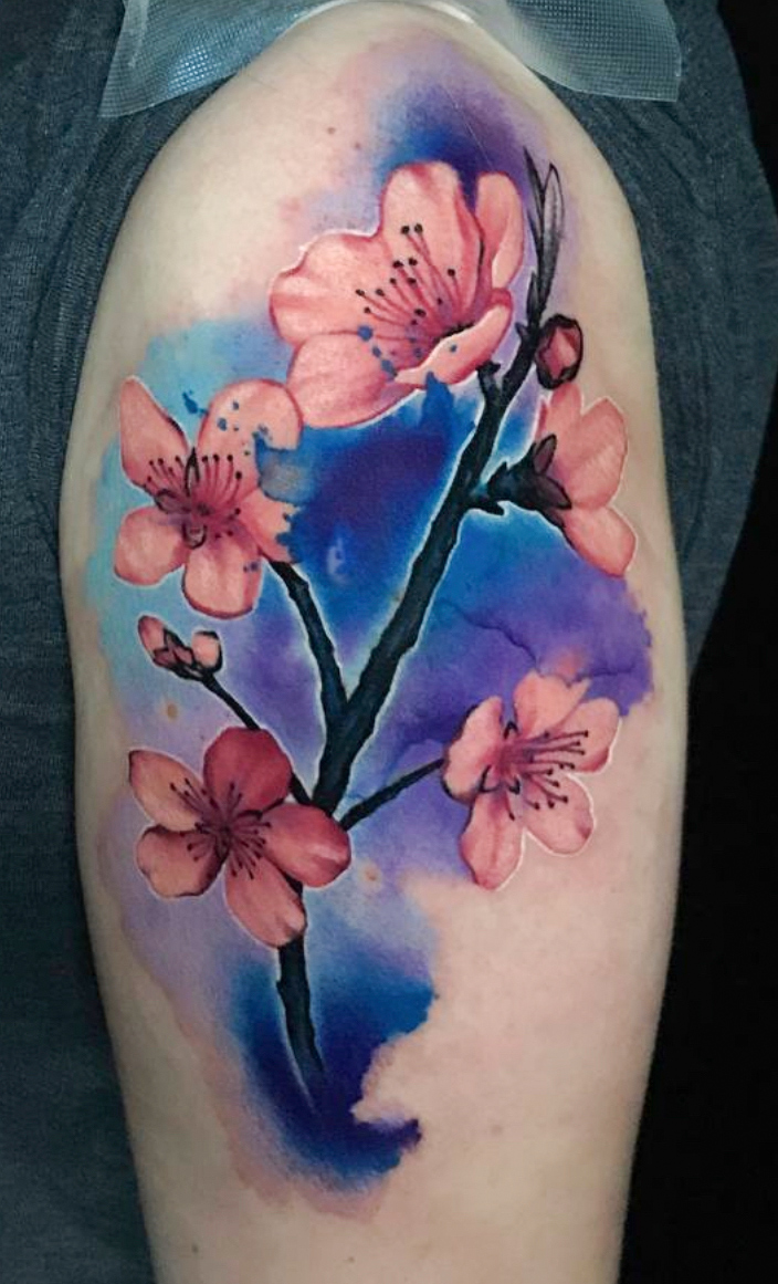 Tattoo-Anansi-Studio-Munchen-Munich-Haidhausen-Alex-flowers-peony-cherry-blossom-sakura-blueten-branches-best-colour-realism-watercolour-floral.jpg