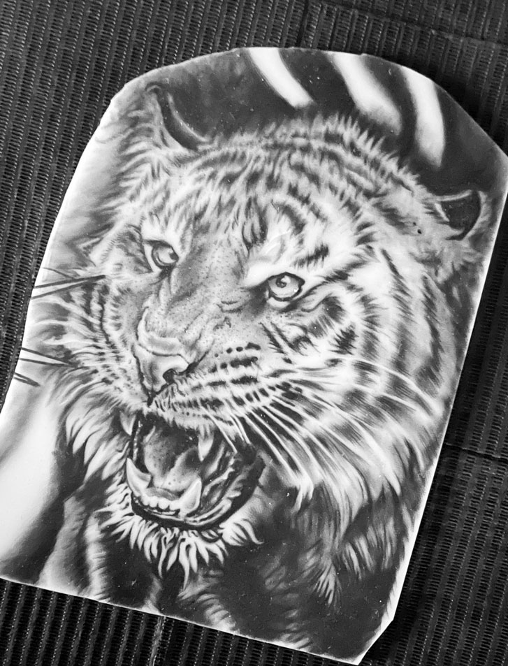 Tattoo Anansi Studio München Munich Haidhausen Alex tiger roaring beast power powerful strength majestic best black and grey realistic animal portrait