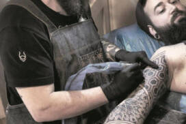 tattoo studio anansi ari best bestes bester line tribal maori geometrie artist tattoo tätowierer münchen bayern deutschland